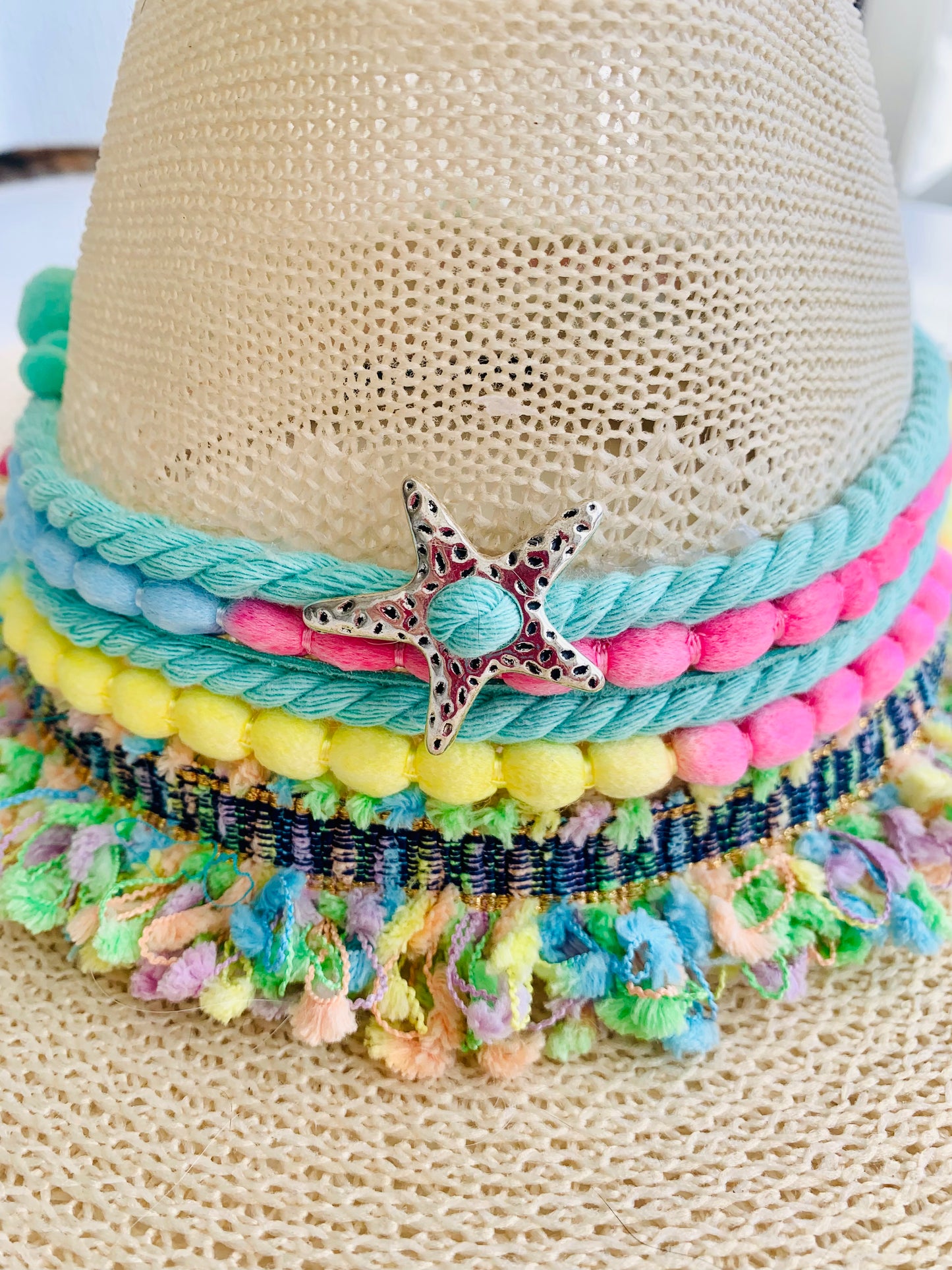 Sombrero Colours.